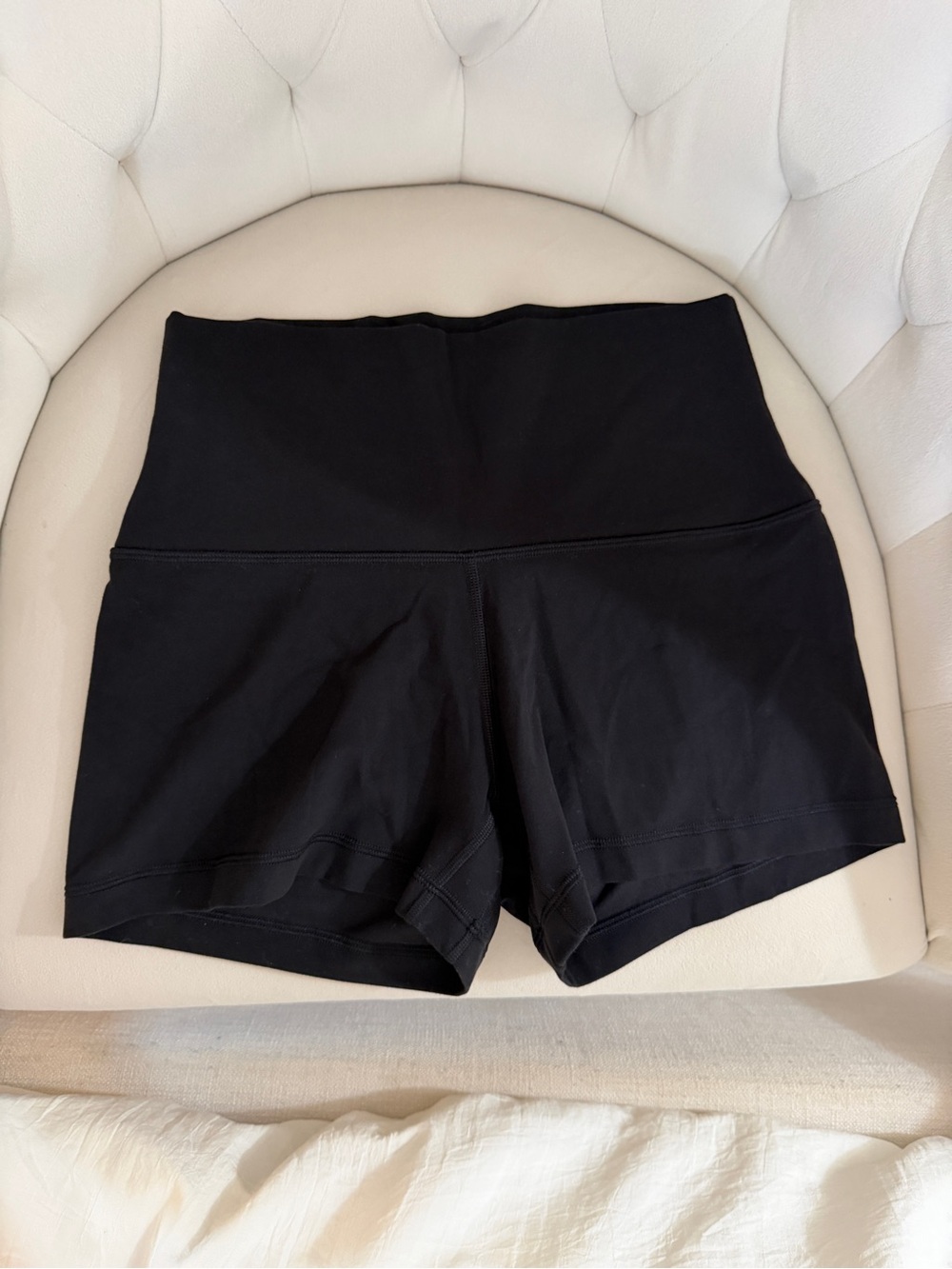 Aritzia Butter Biker 3” Shorts